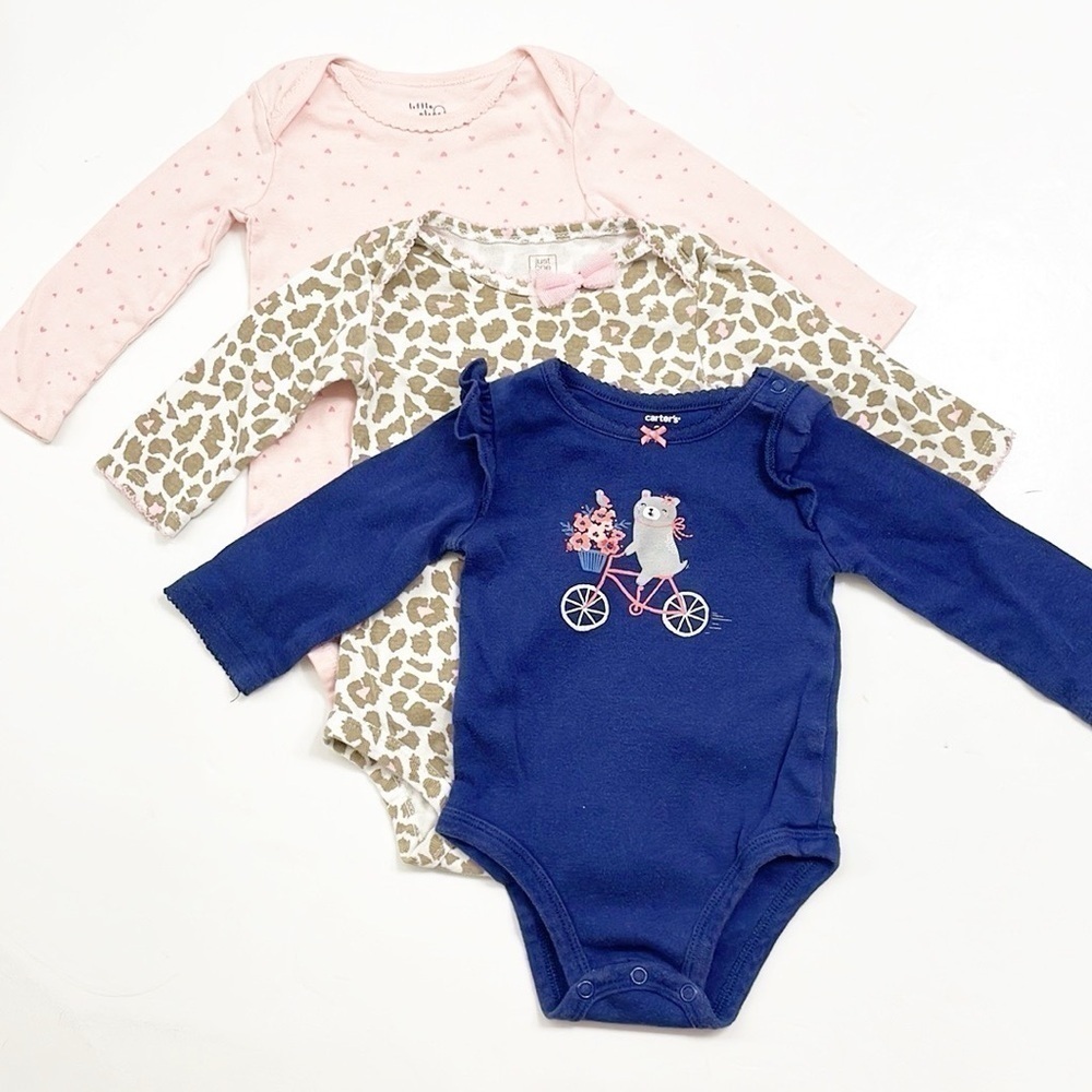 Carter's baby girls bodysuits